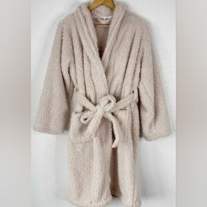 Pottery Barn-Robe